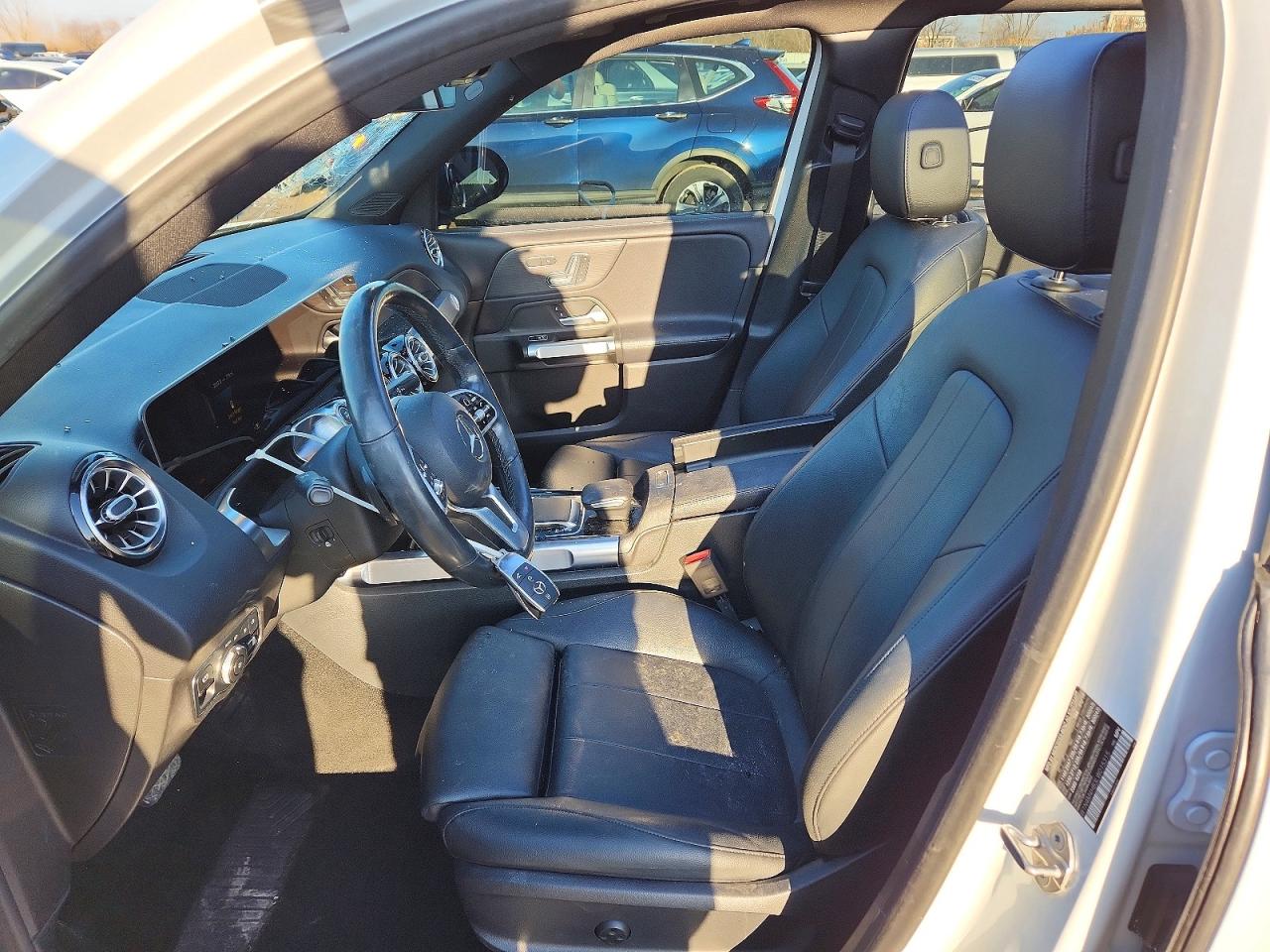 2020 MERCEDES-BENZ GLB 250 4MATIC photo 13