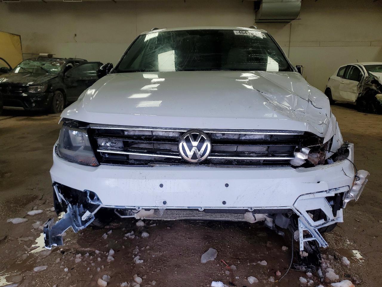 2020 VOLKSWAGEN TIGUAN SE photo 5