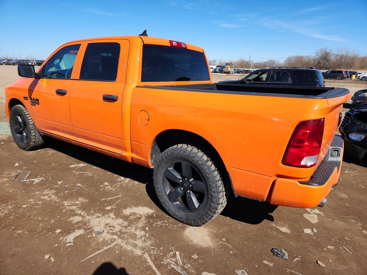 2019 RAM 1500 CLASSIC TRADESMAN photo 3