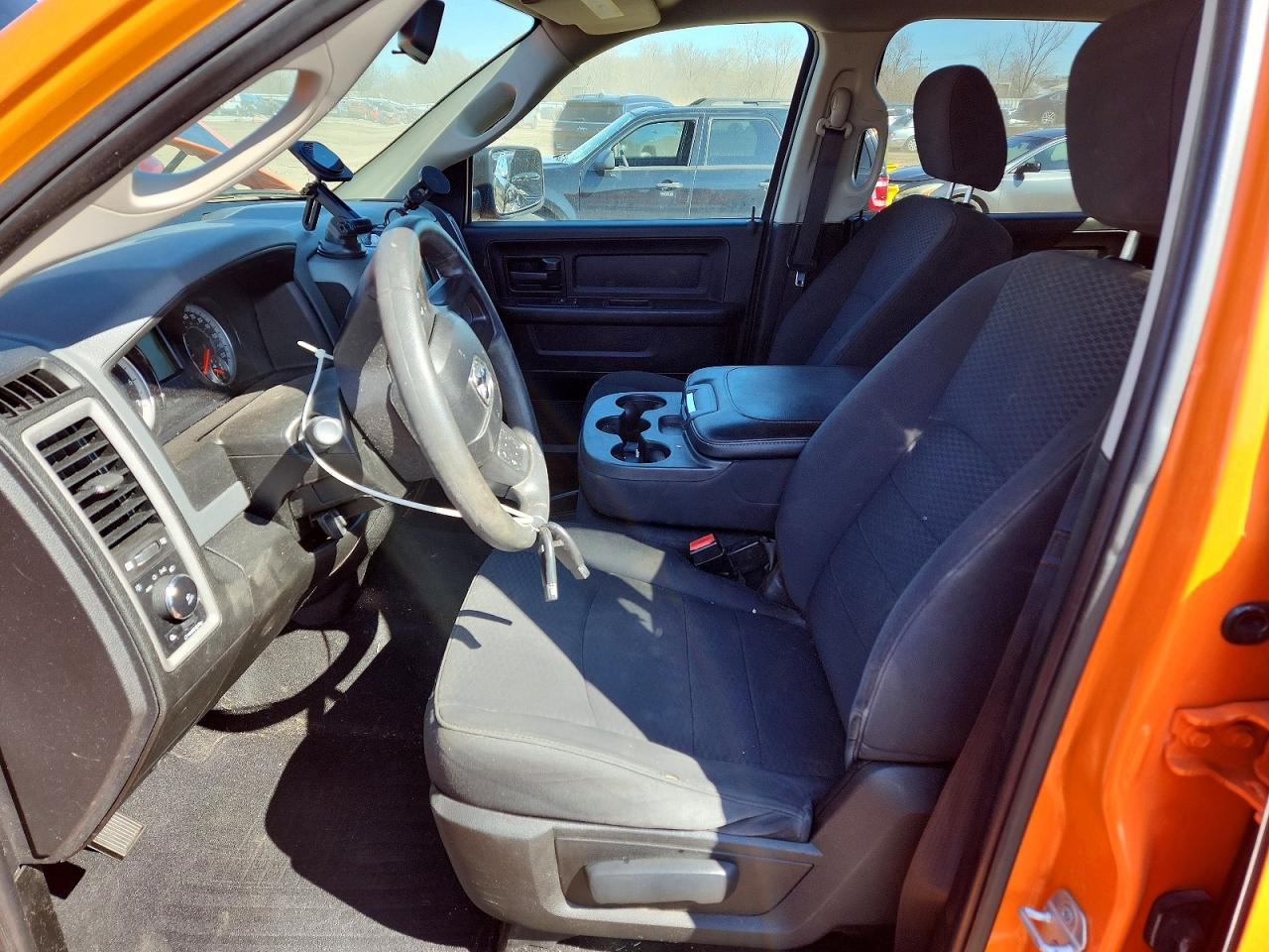 2019 RAM 1500 CLASSIC TRADESMAN photo 13