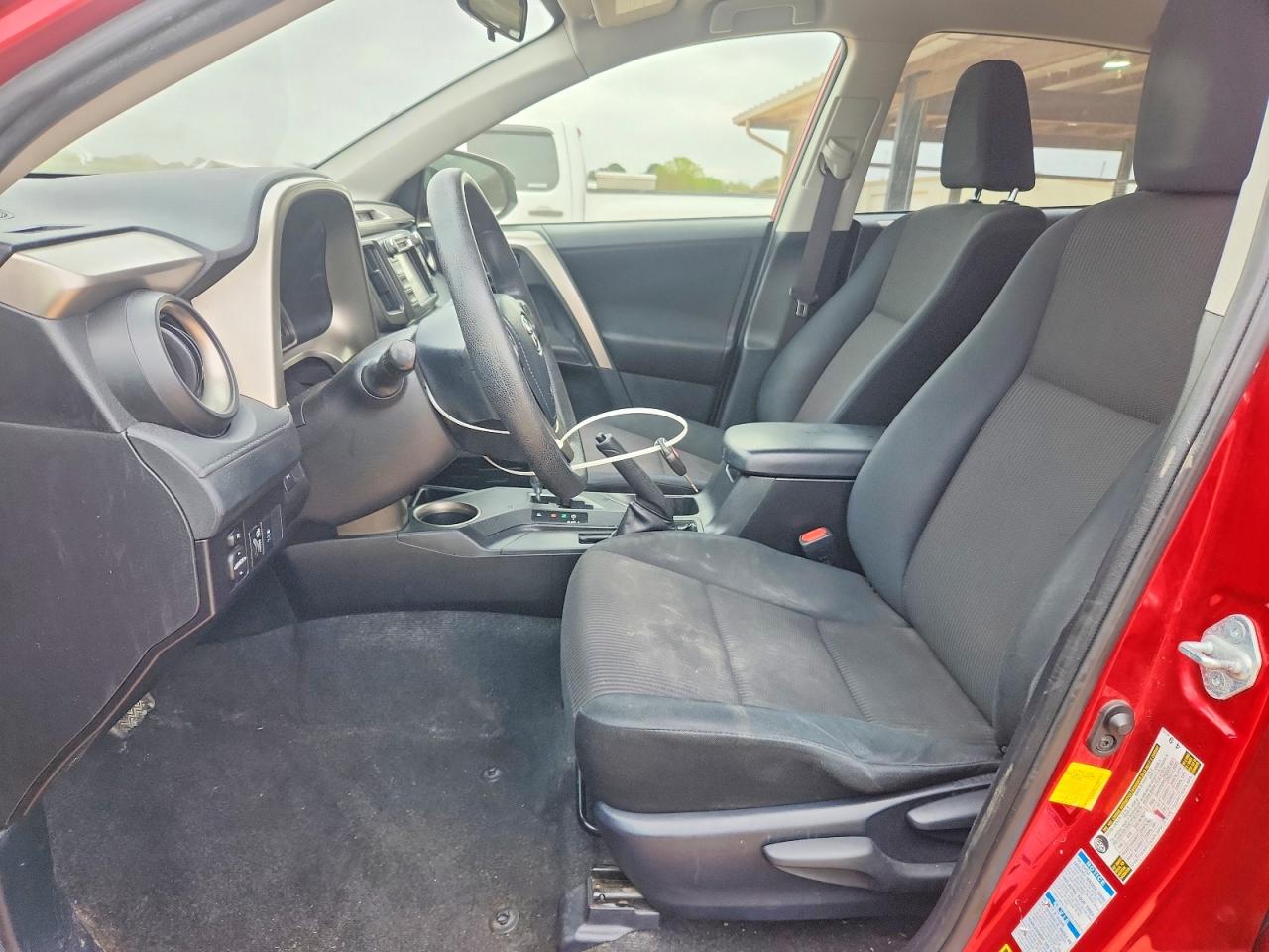 2014 TOYOTA RAV4 LE photo 13