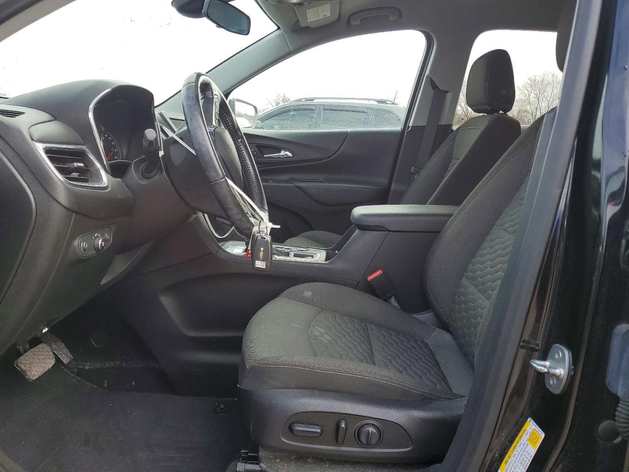 2020 CHEVROLET EQUINOX LT photo 13