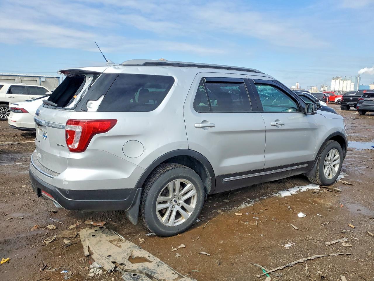 2018 FORD EXPLORER XLT photo 7