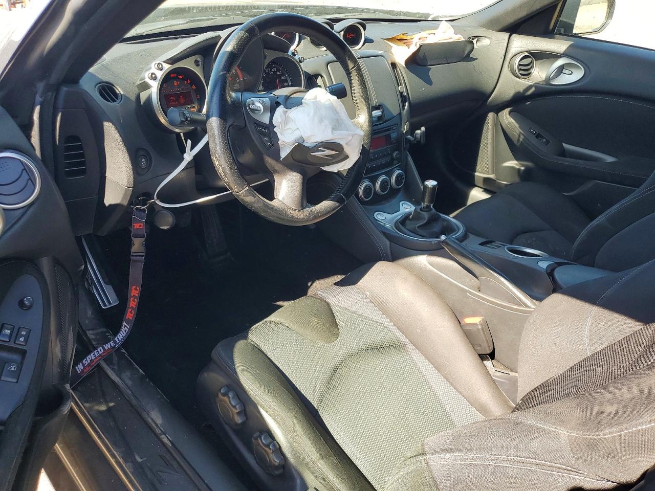 2016 NISSAN 370Z BASE photo 8