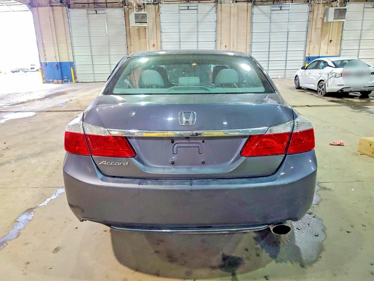 2015 HONDA ACCORD LX photo 16