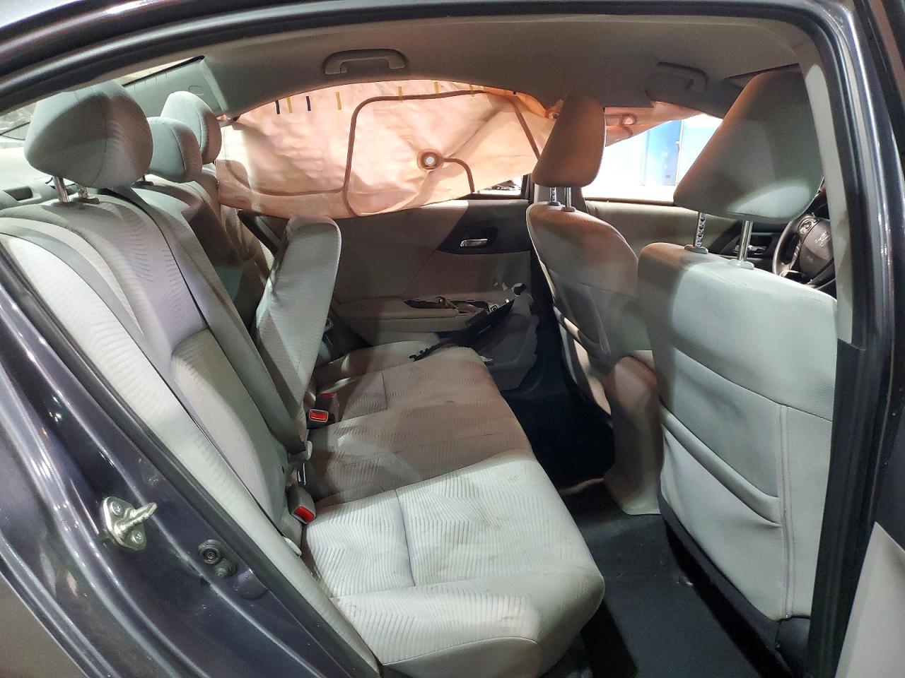 2015 HONDA ACCORD LX photo 28