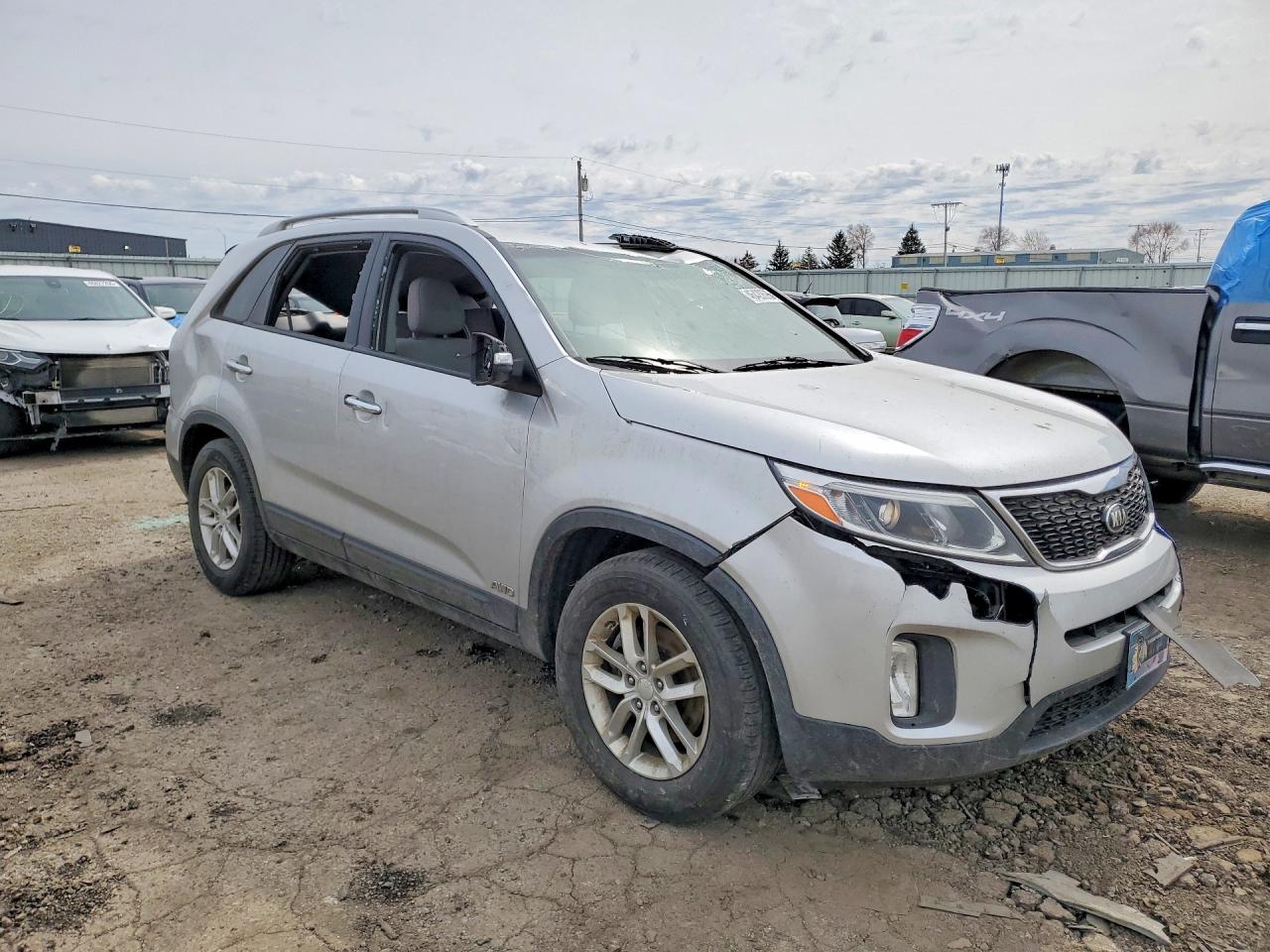 2015 KIA SORENTO LX photo 10