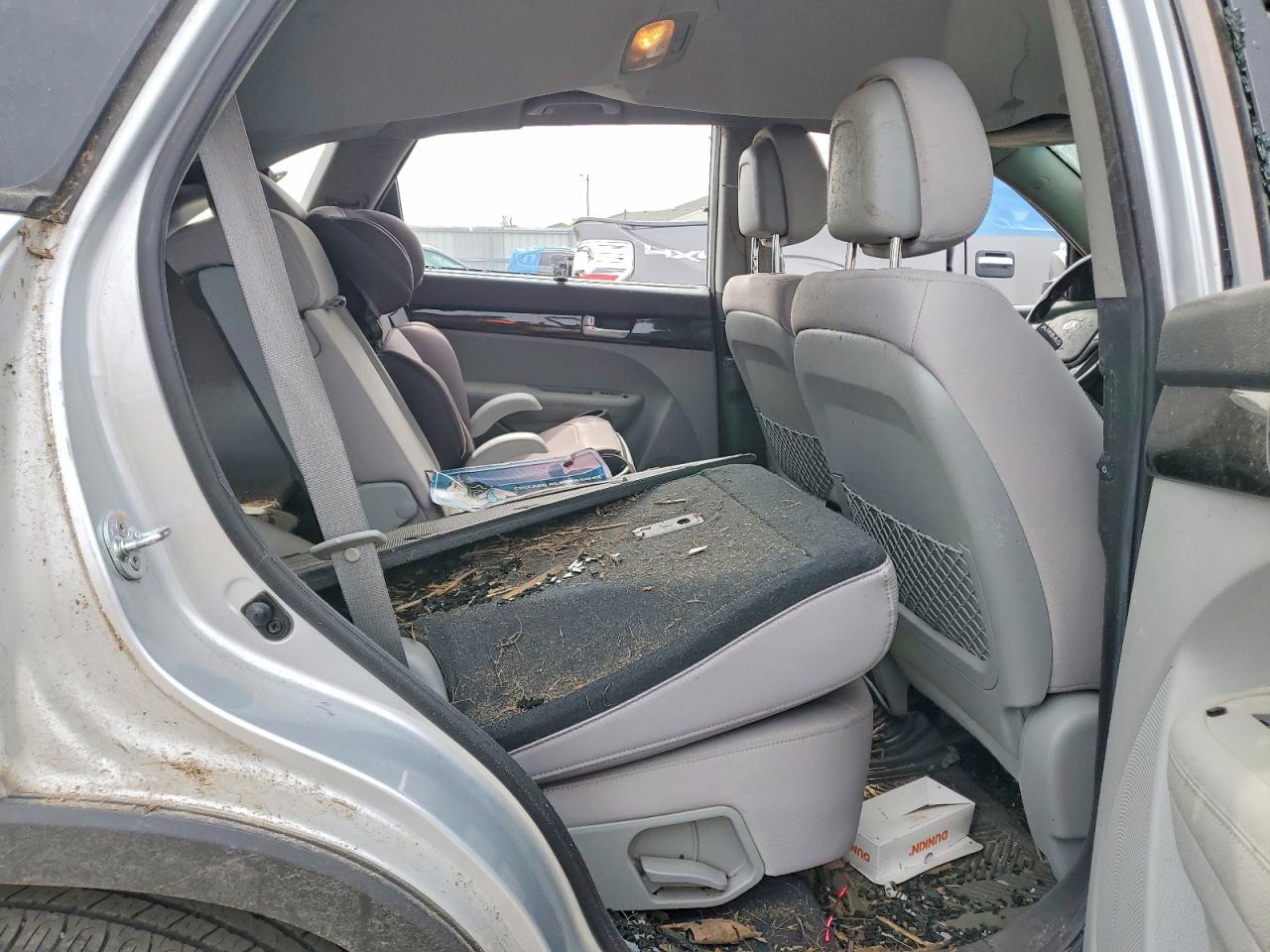 2015 KIA SORENTO LX photo 31