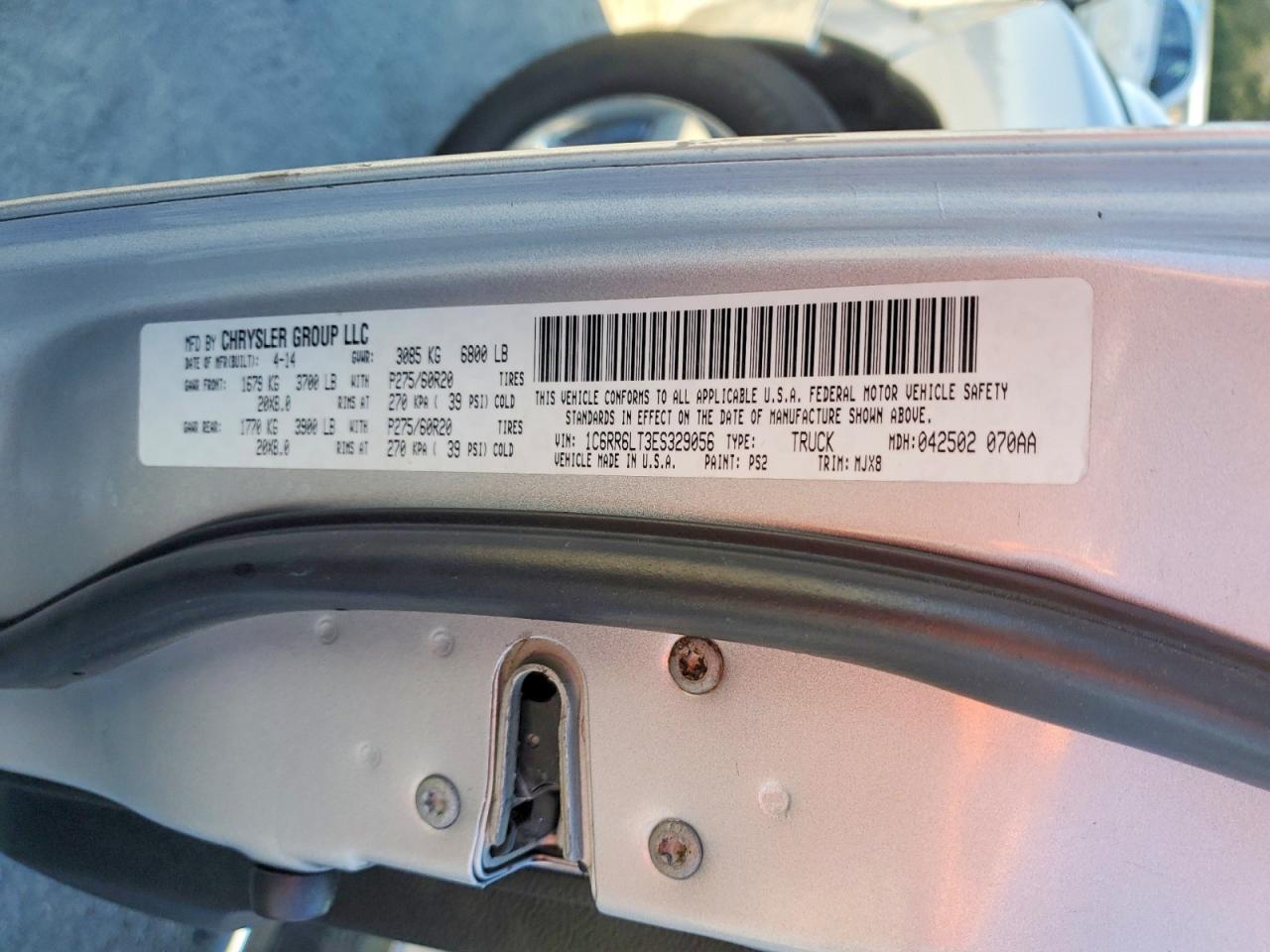 2014 RAM 1500 SLT photo 23