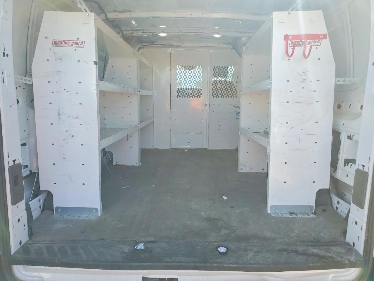 2020 FORD TRANSIT 150 UTILITY / SERVICE VAN photo 10