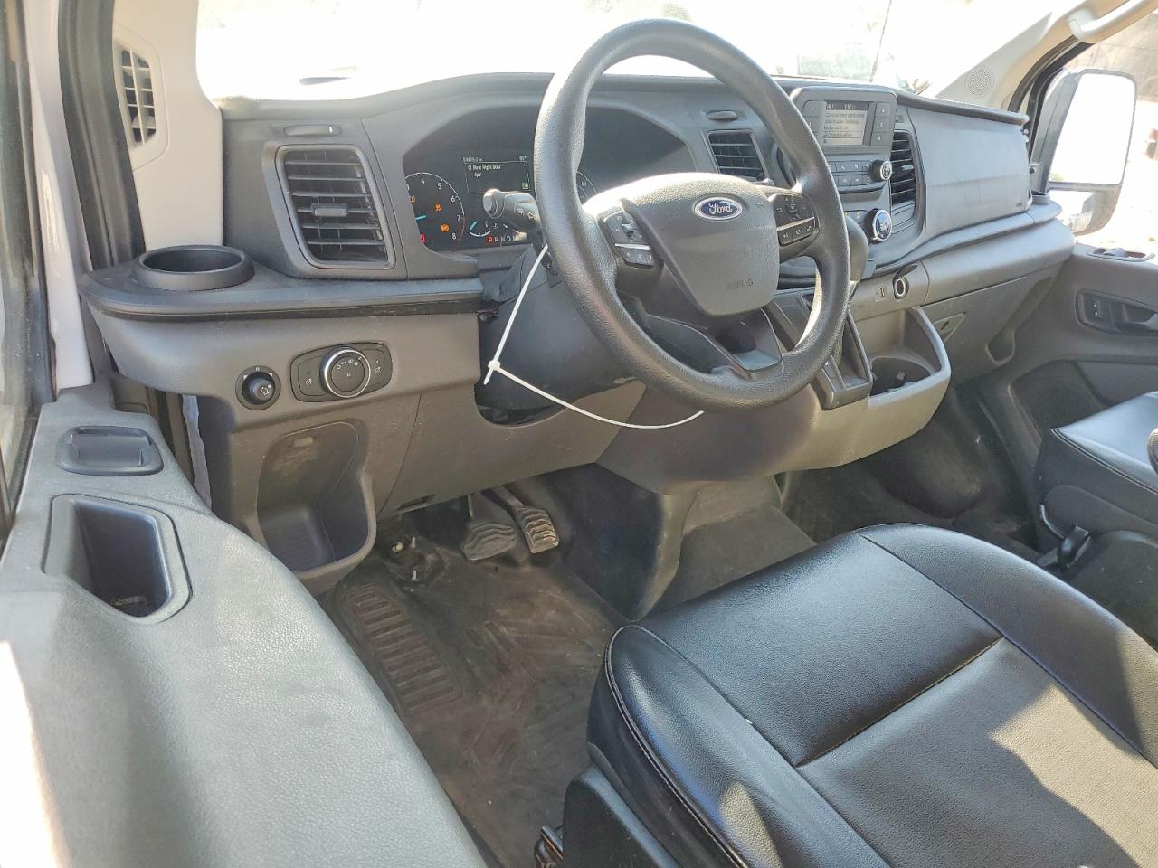 2020 FORD TRANSIT 150 UTILITY / SERVICE VAN photo 8