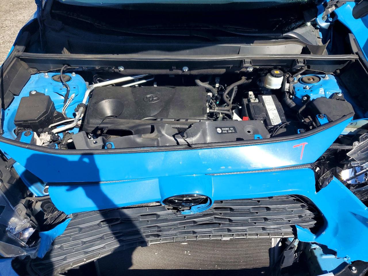 2019 TOYOTA RAV4 LE photo 34