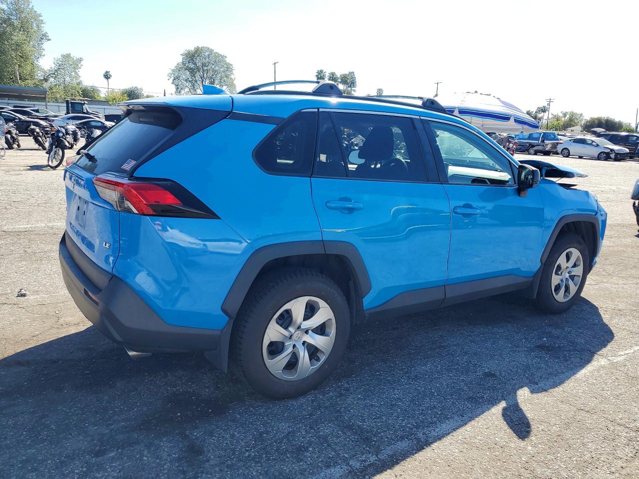 2019 TOYOTA RAV4 LE photo 7