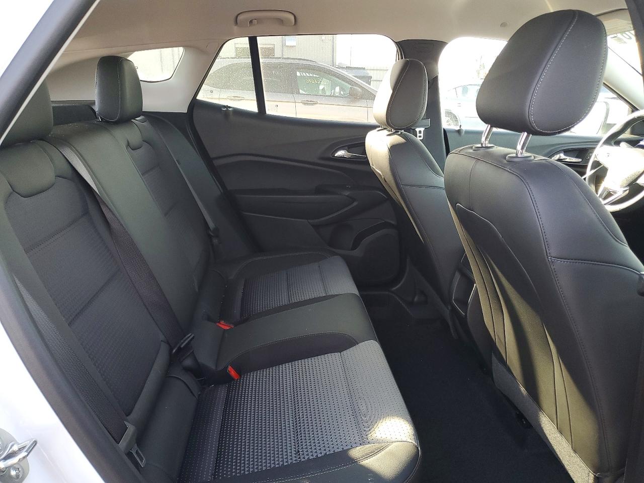 2025 CHEVROLET TRAX 1LT photo 19