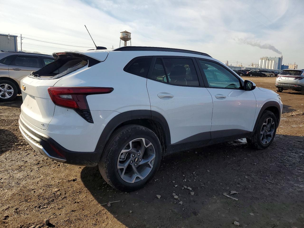2025 CHEVROLET TRAX 1LT photo 5