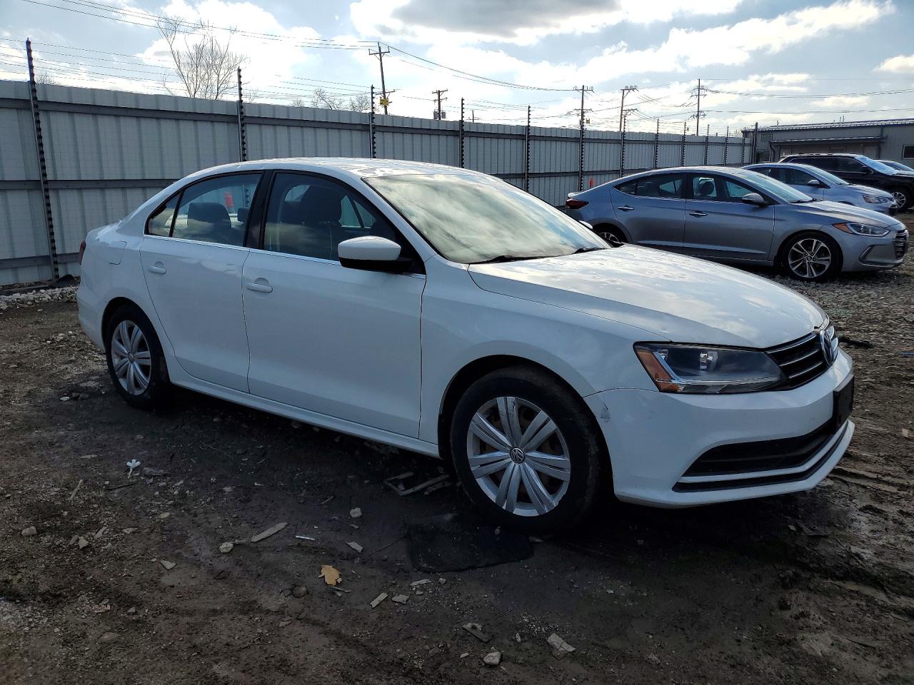 2017 VOLKSWAGEN JETTA S photo 4