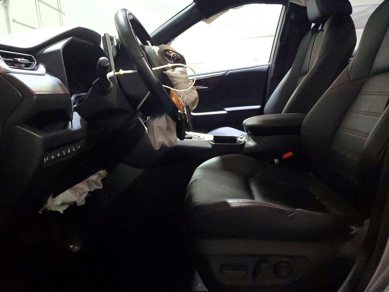 2022 TOYOTA RAV4 PRIME XSE photo 13