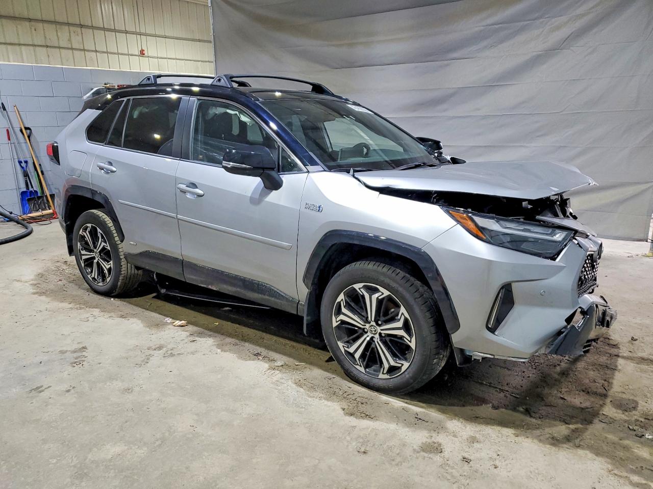 2022 TOYOTA RAV4 PRIME XSE photo 7