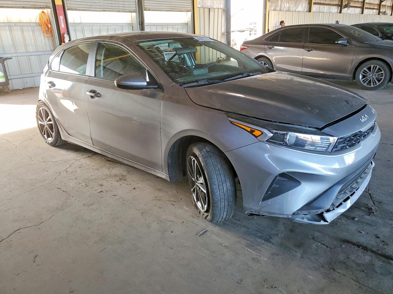 2023 KIA FORTE LXS photo 4