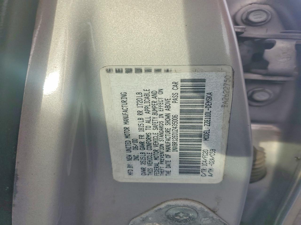 2001 TOYOTA COROLLA photo 34