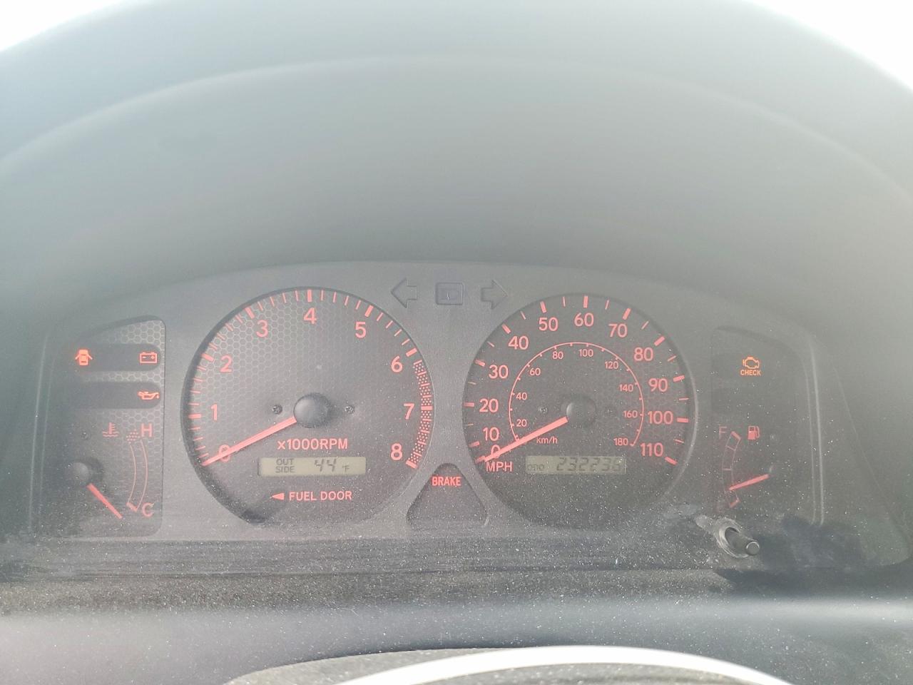 2001 TOYOTA COROLLA photo 25