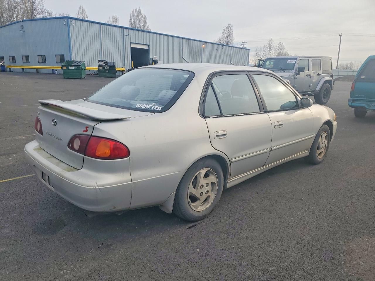 2001 TOYOTA COROLLA photo 7