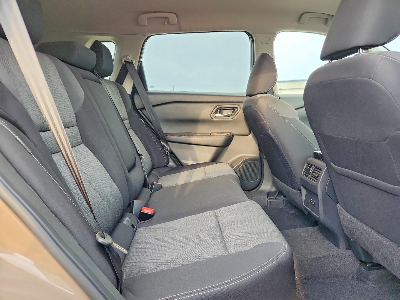 2025 NISSAN ROGUE SV photo 31