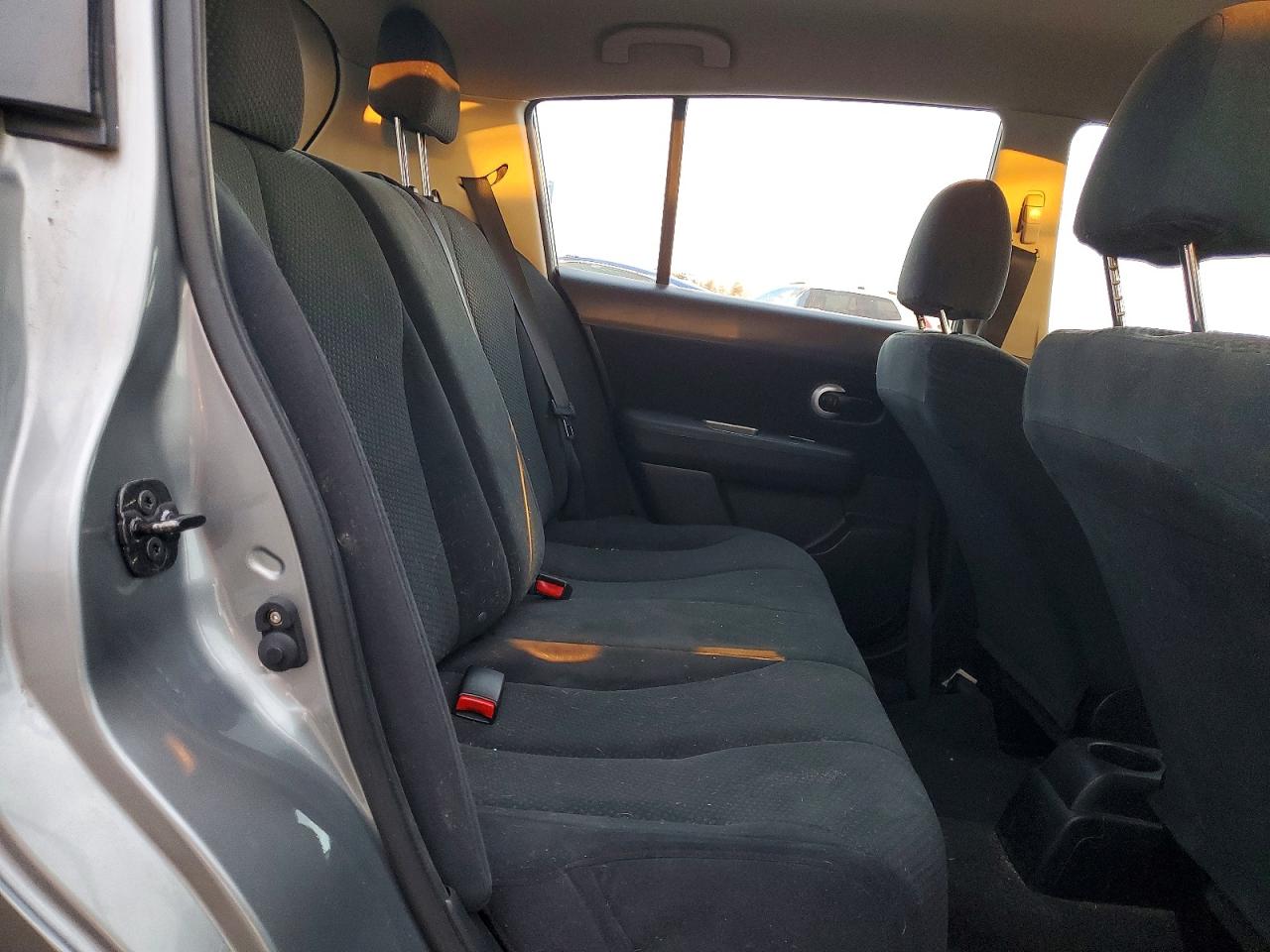 2011 NISSAN VERSA 1.8 S photo 28