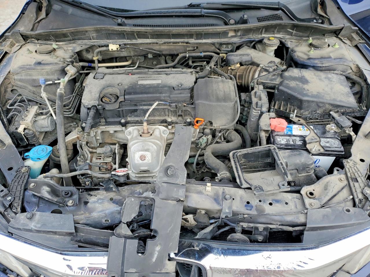 2017 HONDA ACCORD LX photo 31