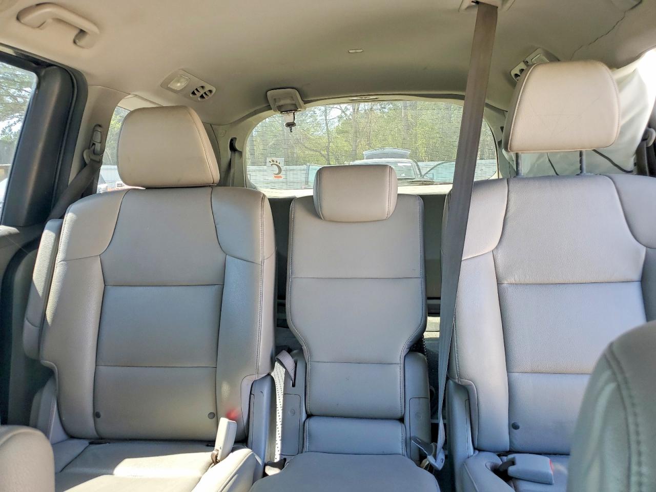 2016 HONDA ODYSSEY photo 19
