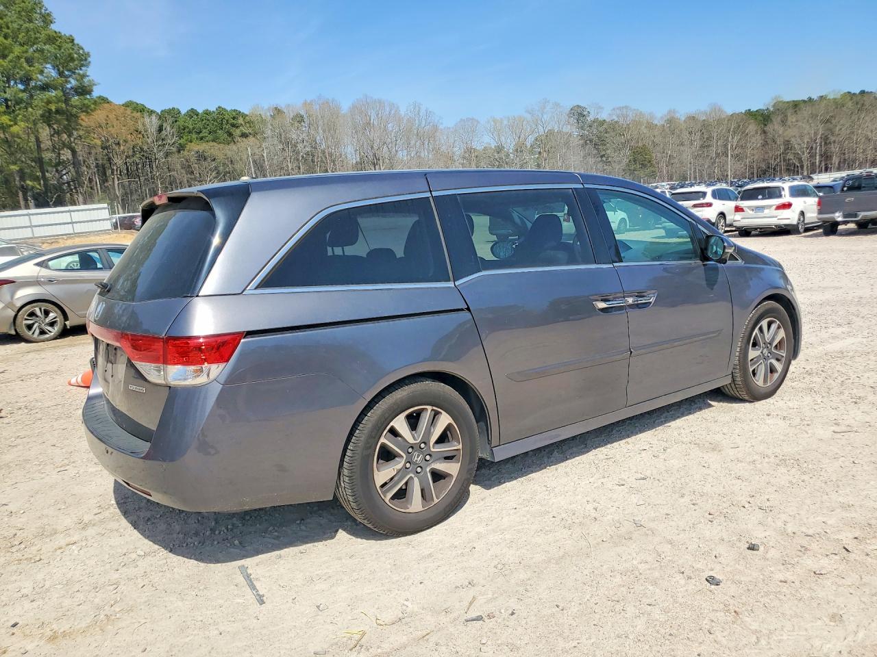 2016 HONDA ODYSSEY photo 5
