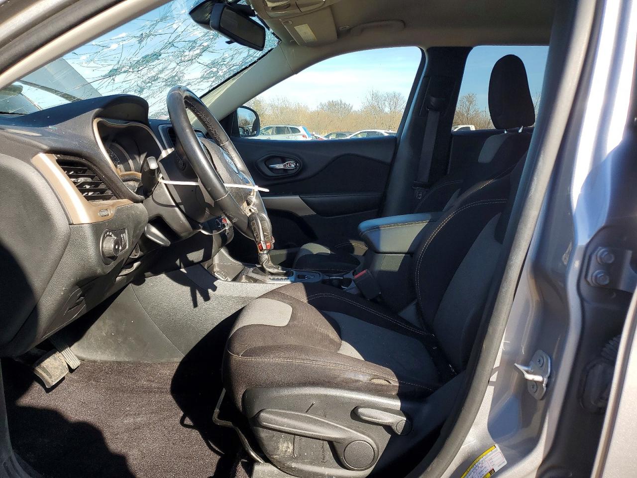 2018 JEEP CHEROKEE LATITUDE photo 19