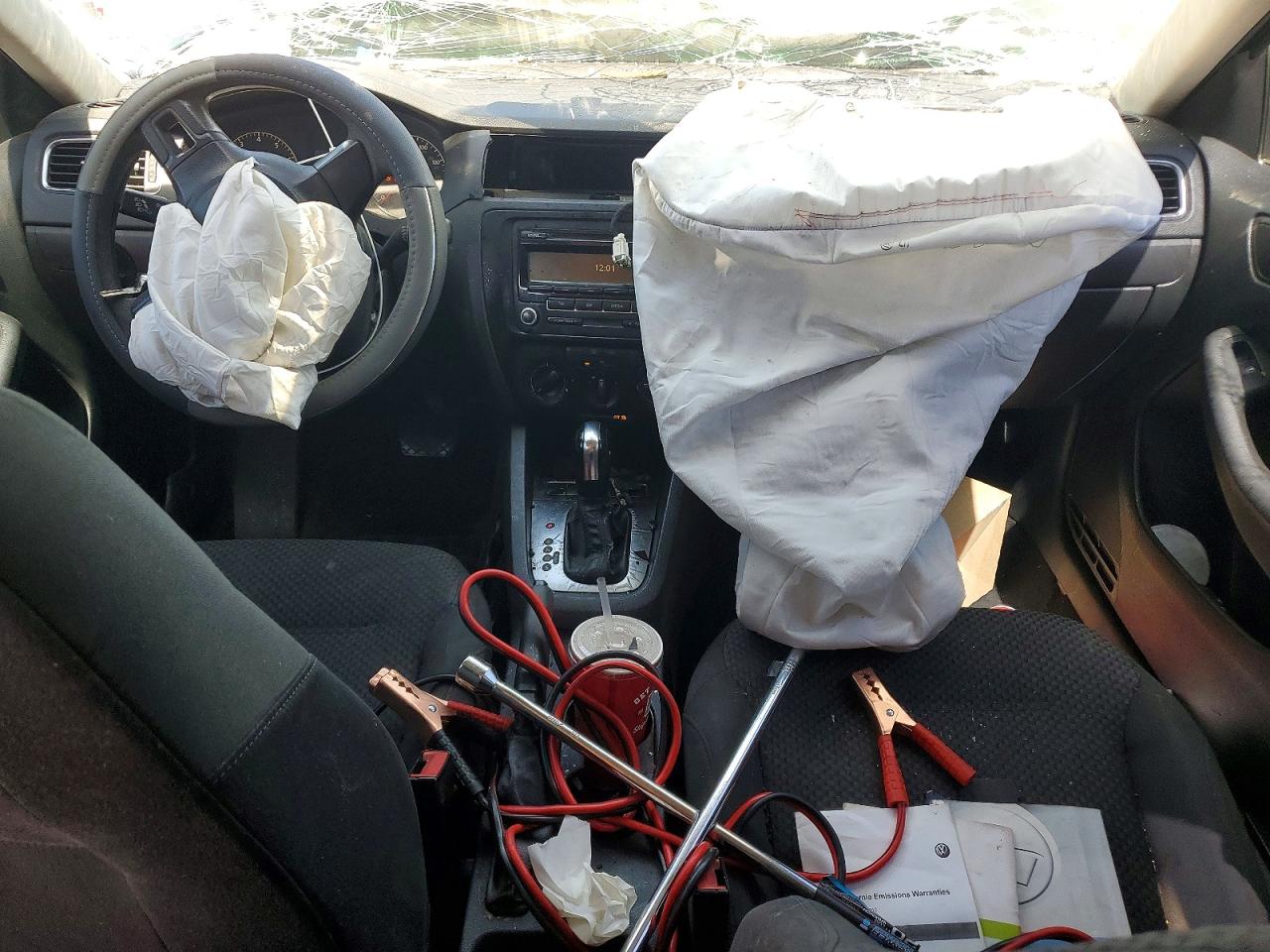 2012 VOLKSWAGEN JETTA BASE photo 8