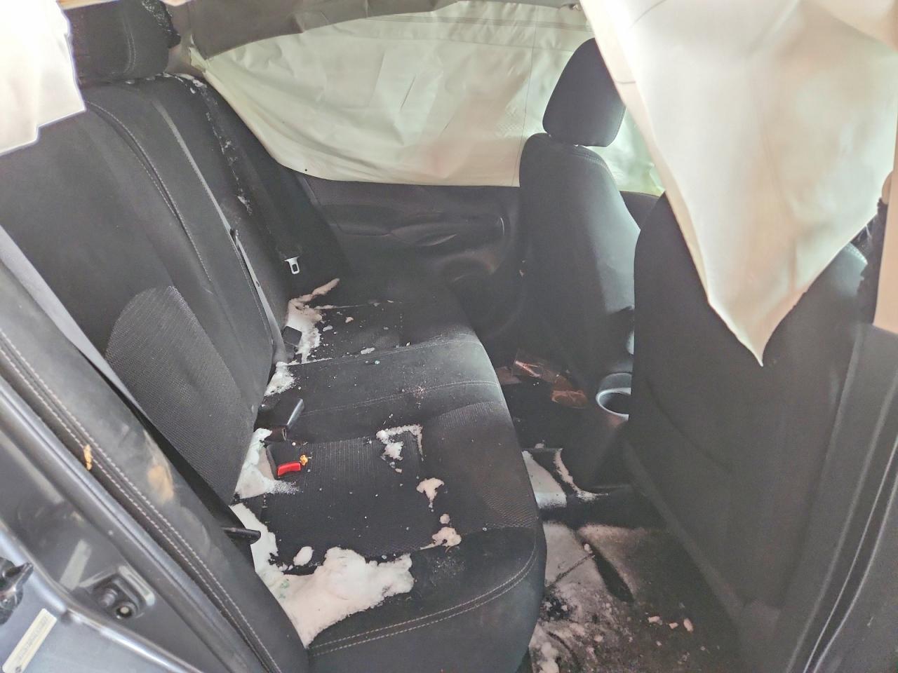 2019 NISSAN VERSA SV photo 10