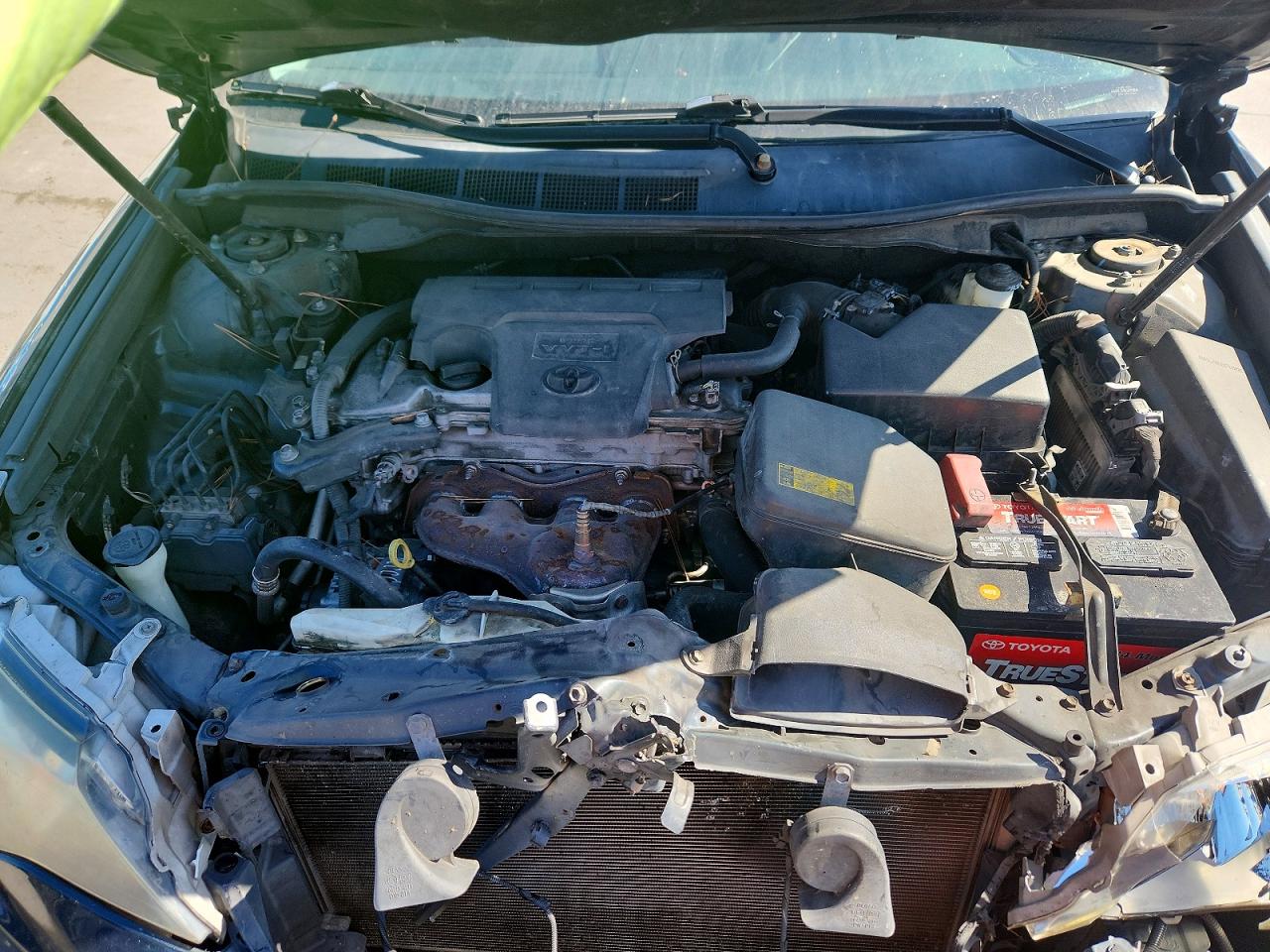 2013 TOYOTA CAMRY SE photo 21