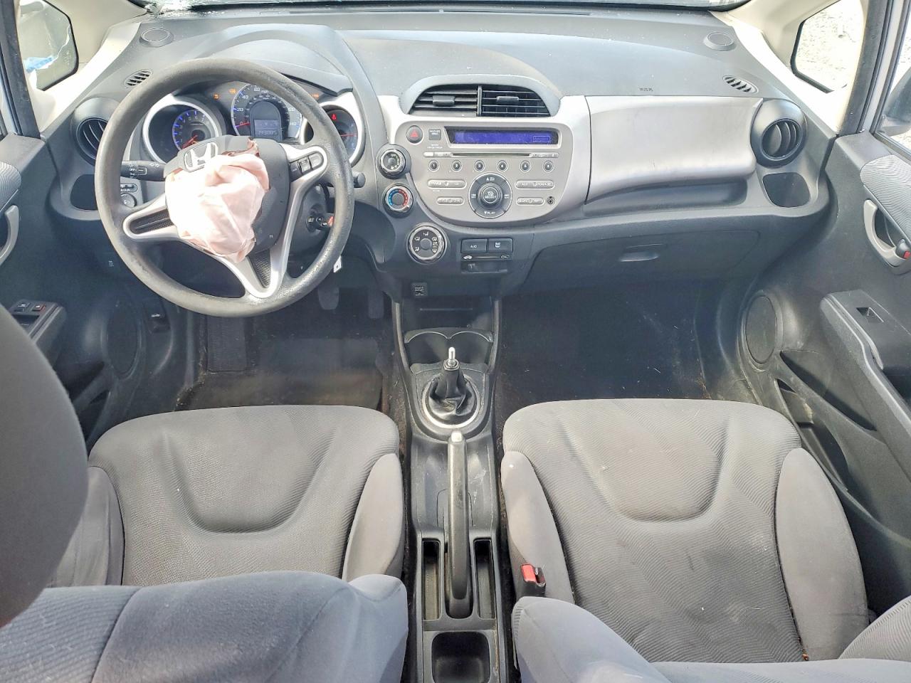 2013 HONDA FIT photo 8