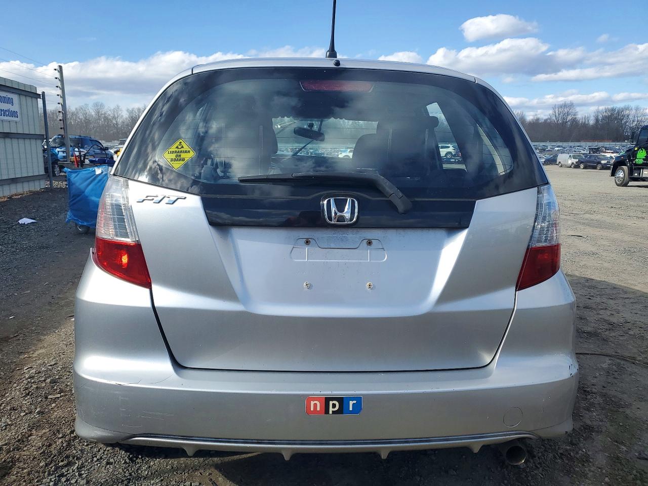 2013 HONDA FIT photo 6