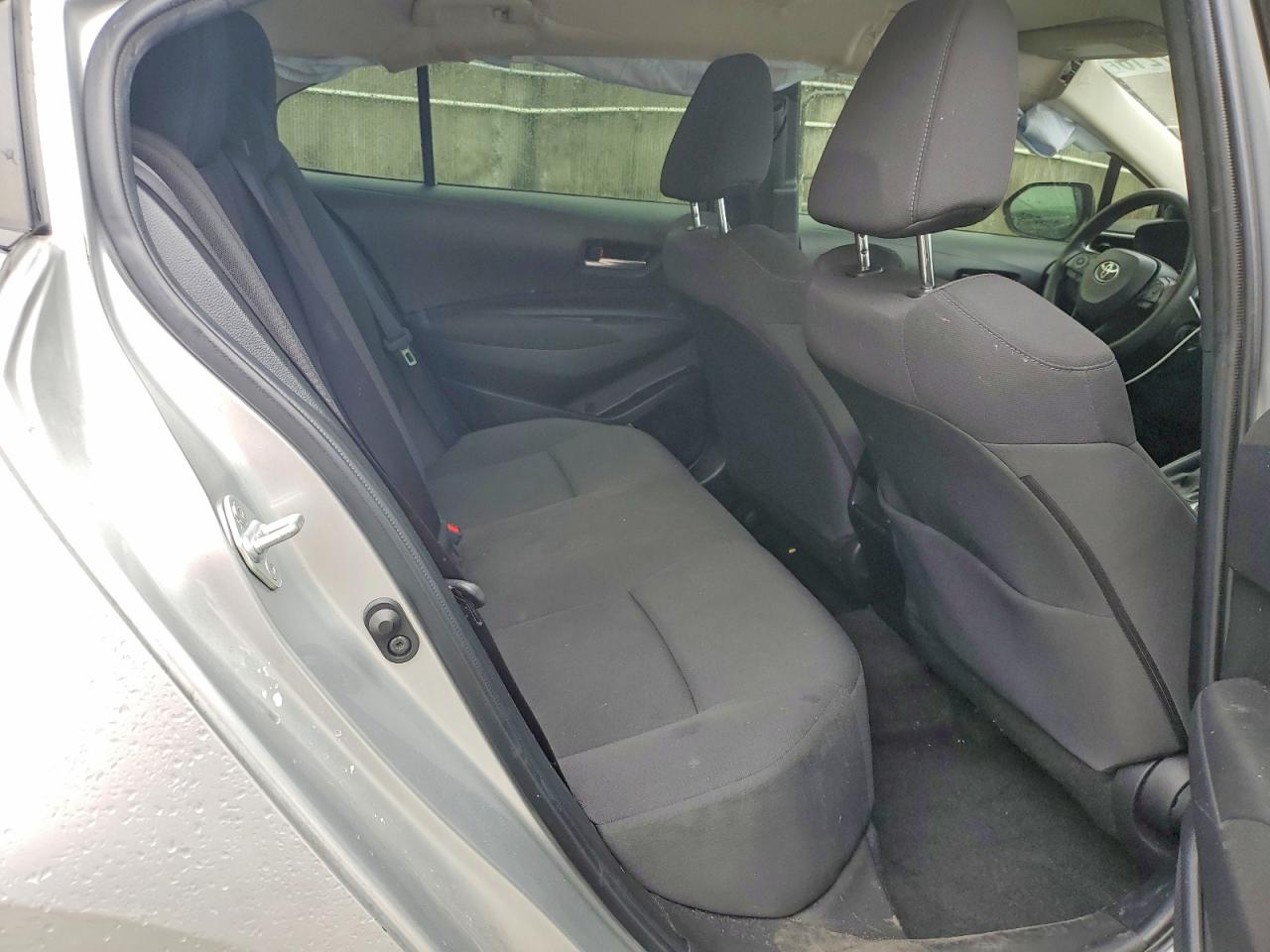2020 TOYOTA COROLLA LE photo 28