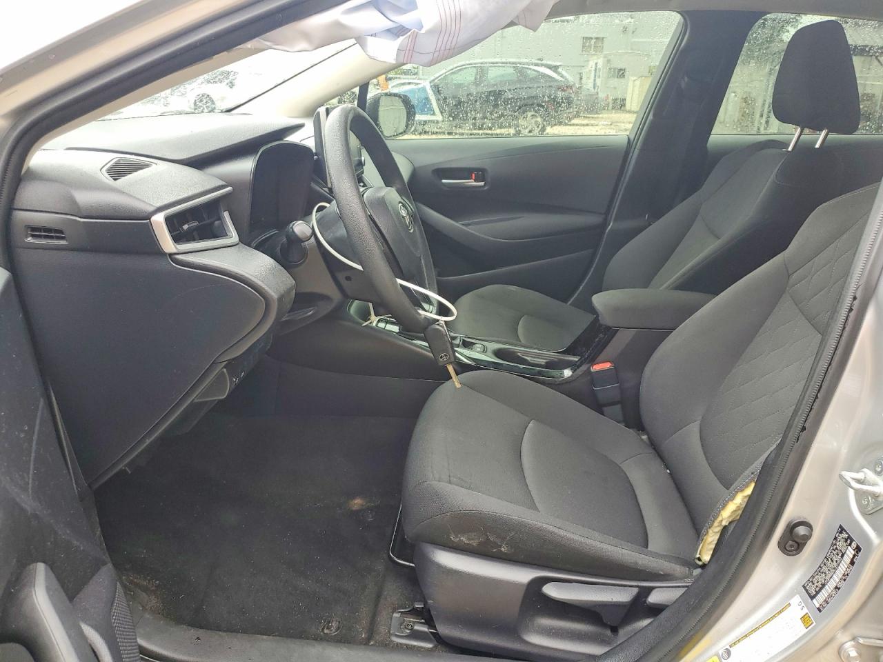 2020 TOYOTA COROLLA LE photo 19