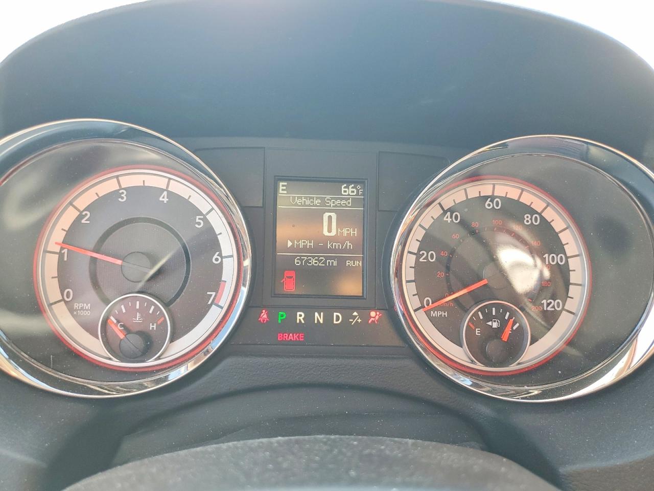2015 DODGE GRAND CARAVAN SXT photo 25
