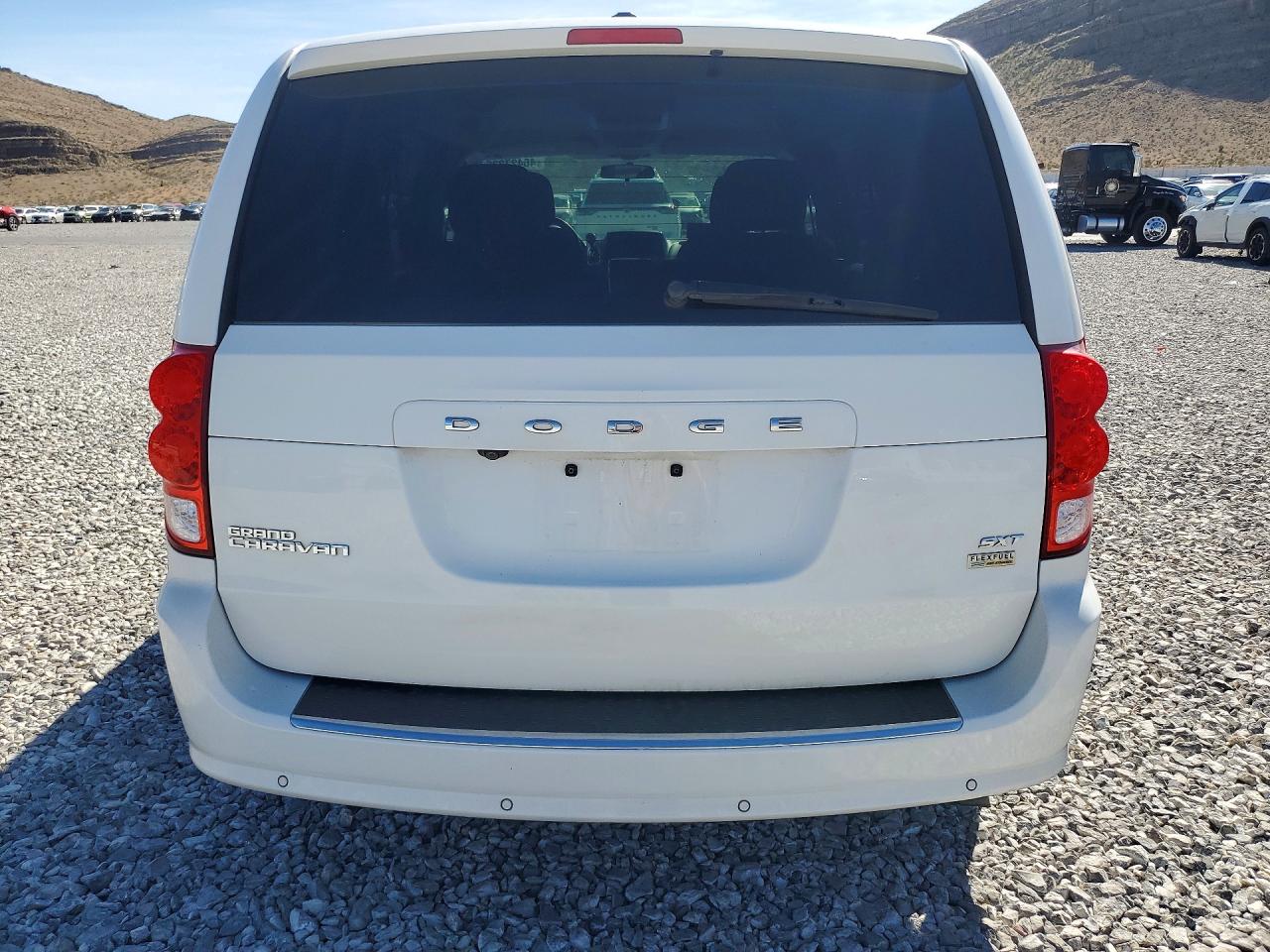 2015 DODGE GRAND CARAVAN SXT photo 16
