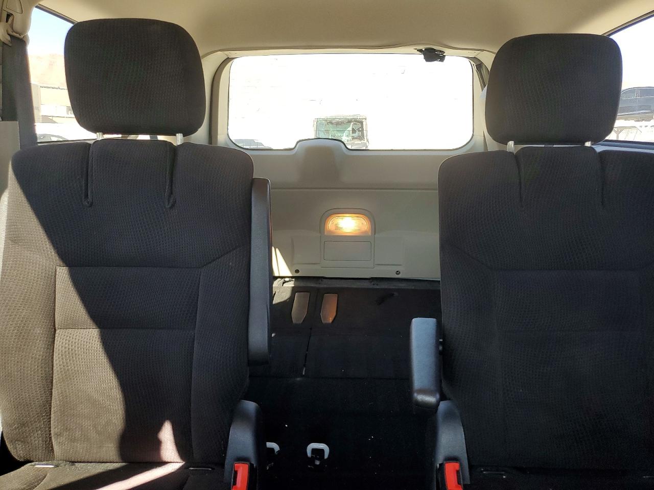 2015 DODGE GRAND CARAVAN SXT photo 28