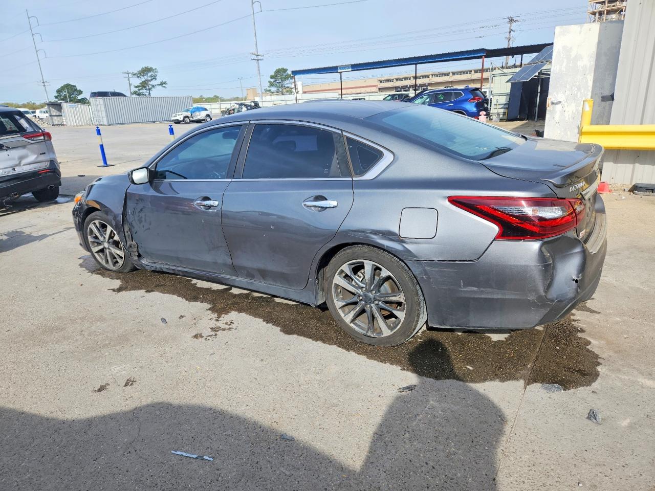 2017 NISSAN ALTIMA 2.5 SR photo 2