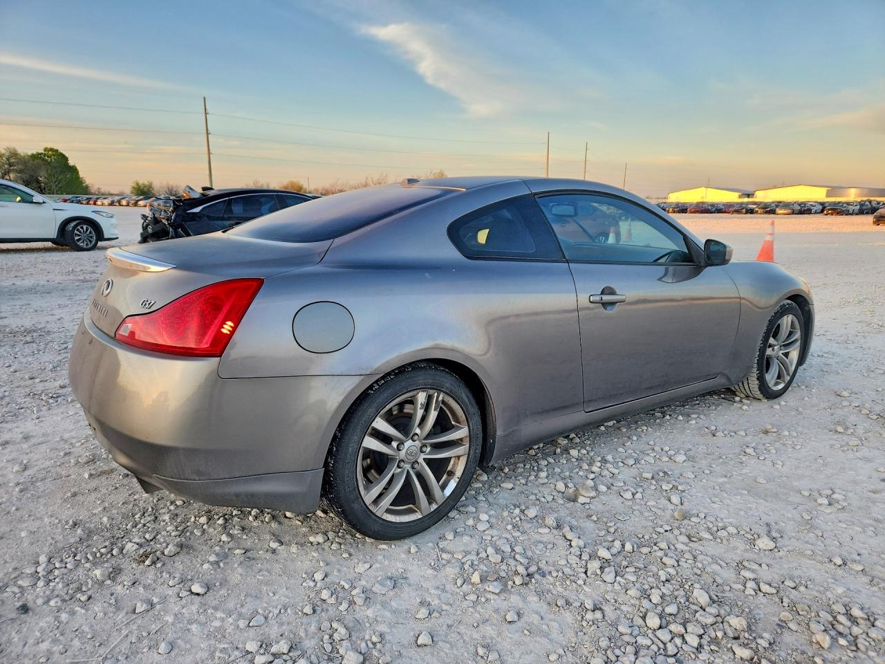 2009 INFINITI G37 COUPE BASE photo 3