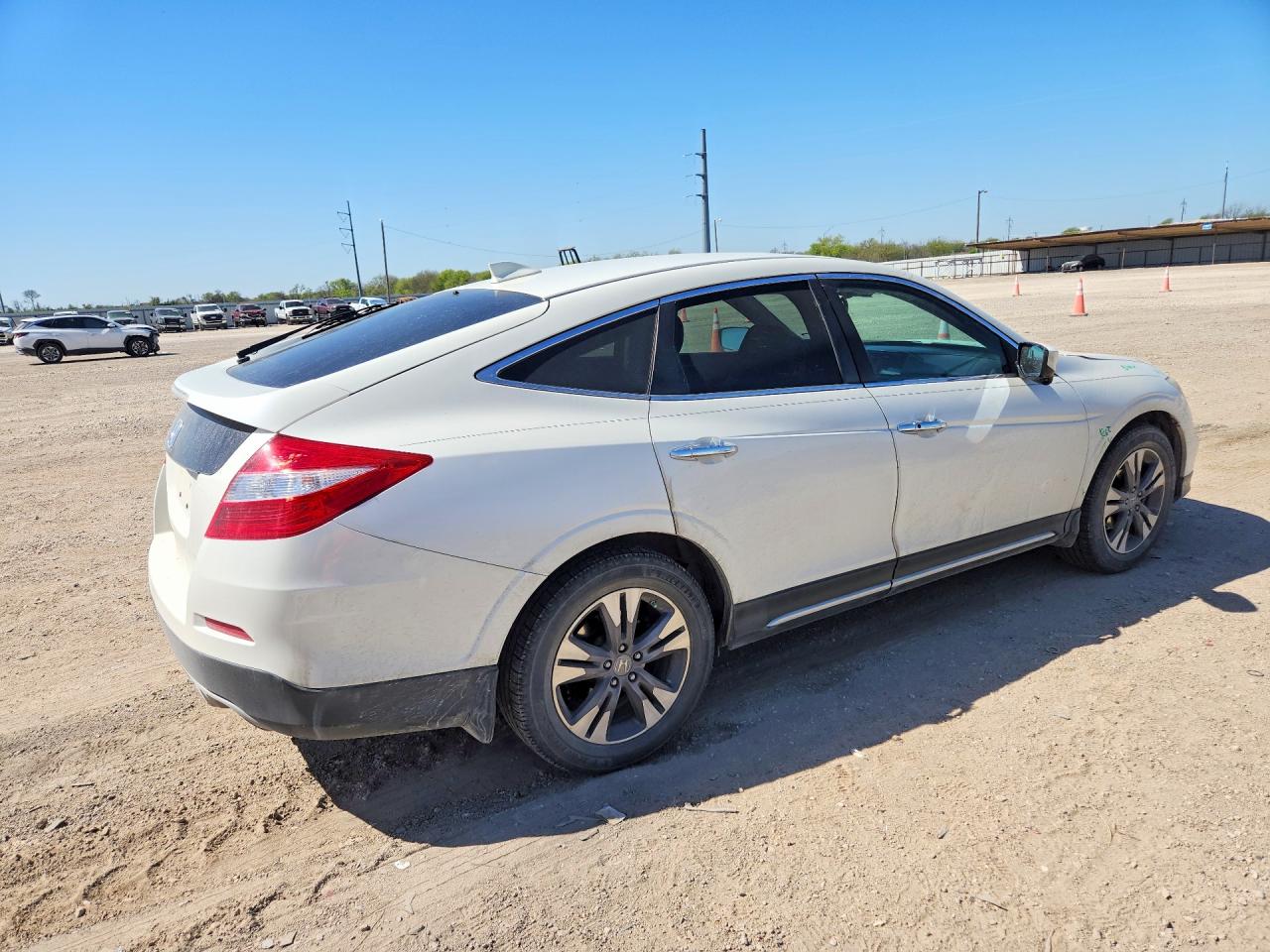 2013 HONDA CROSSTOUR EXL photo 3
