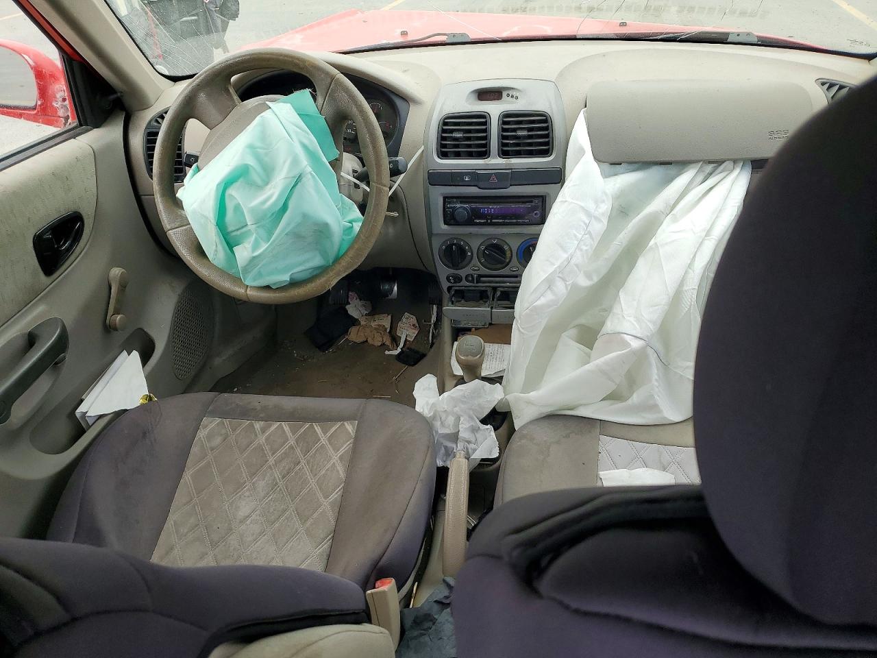 2003 HYUNDAI ACCENT photo 15