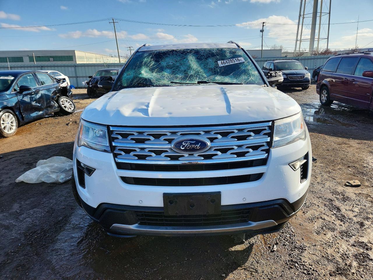 2019 FORD EXPLORER XLT photo 5