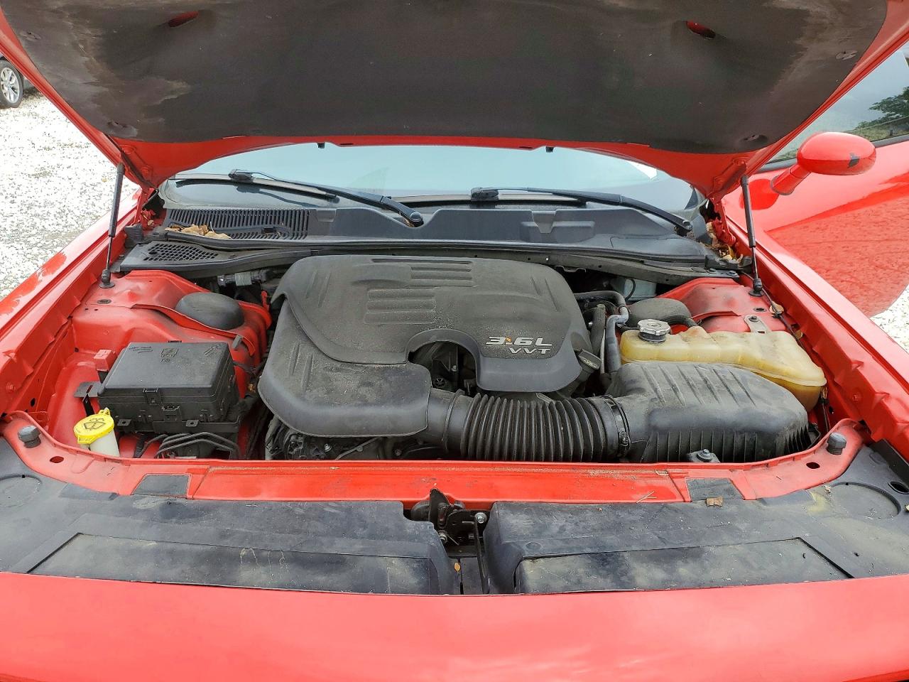 2016 DODGE CHALLENGER SXT photo 31