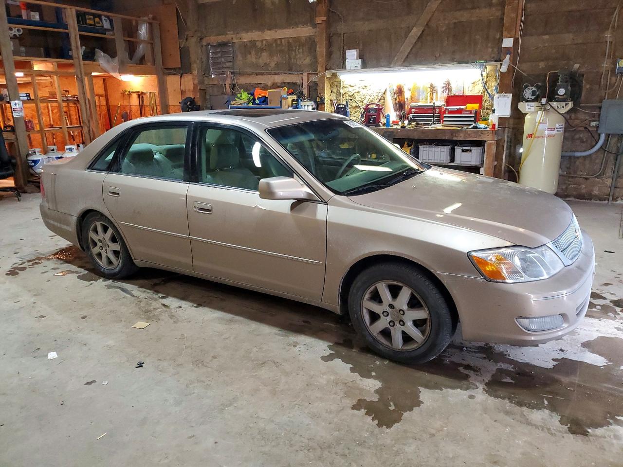 2000 TOYOTA AVALON XLS photo 7
