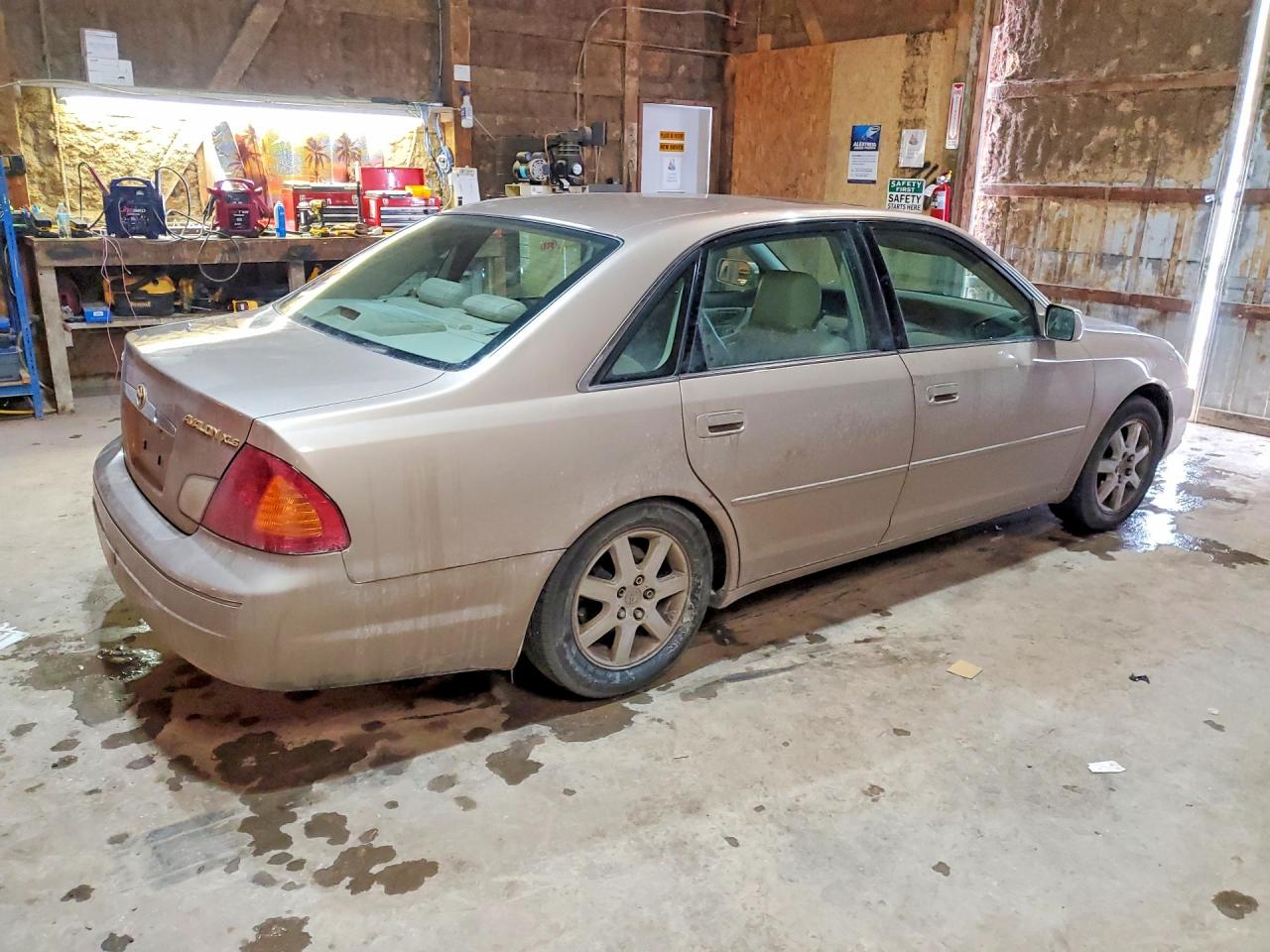 2000 TOYOTA AVALON XLS photo 5
